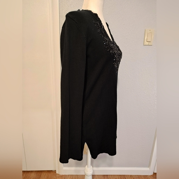 Dressbarn Black Tunic with Embroidered Detail - Picture 4 of 9